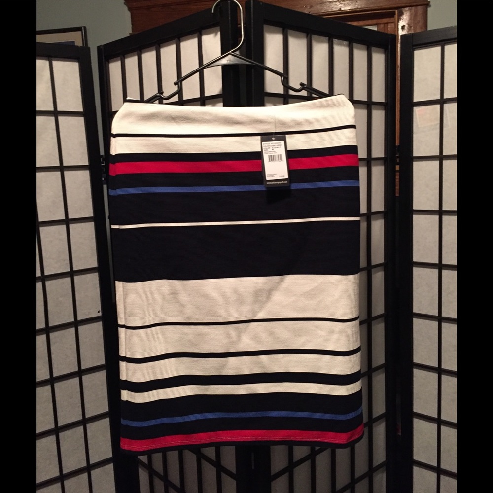 NWT Adrianna Papell Pencil skirt M